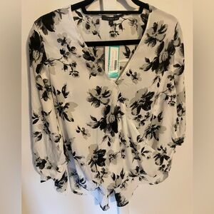 West Kei Women’s Small Blouse NWT